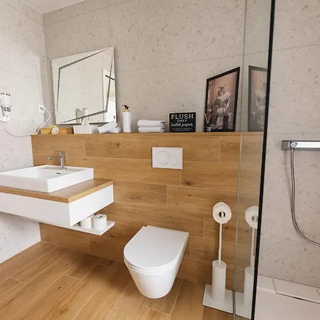 Eva (adults Only) Bled