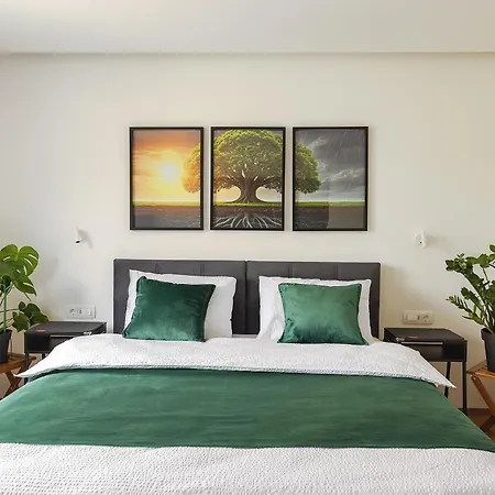 Eva (adults Only) * Bled