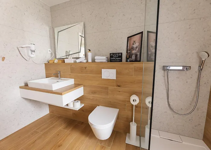 Eva (adults Only) Bled