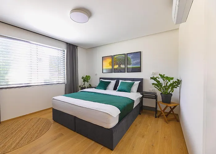 Eva (adults Only) Bled